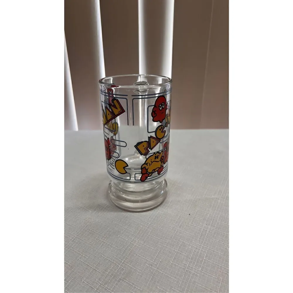 MIDWAY HOUZE PAC MAN GLASS MUG VIDEO GAME